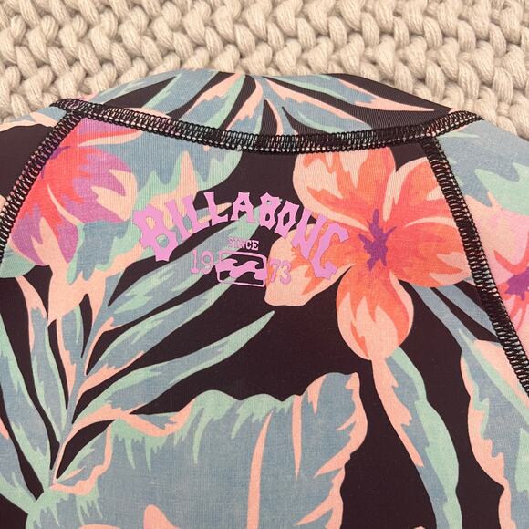 BILLABONG• PEEKY JACKET IN NIGHTS IN NIGHTS IN PARADISE - Picture 10 of 11